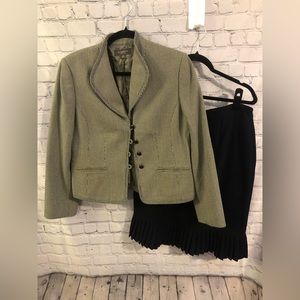 Liz Claiborne navy shirt suit set size 10P